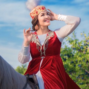 Песня Бекжанова Куралай – Ак кусым ау менин…